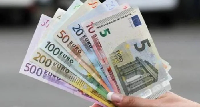 Kreditas tarp rimtų ir greitų asmenų per 48 valandas