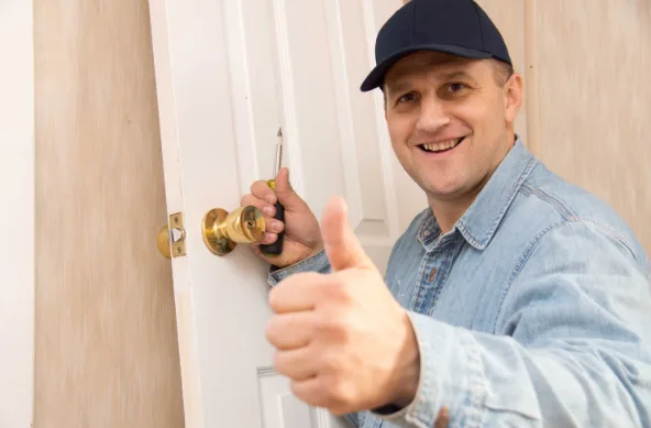 Spynų, langų, durų remontas Panevėžyje +37063788215