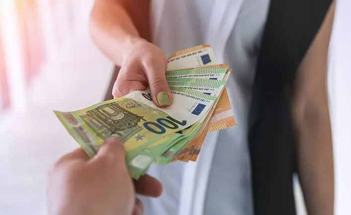 Rimtas paskolos pasiūlymas tarp asmenų